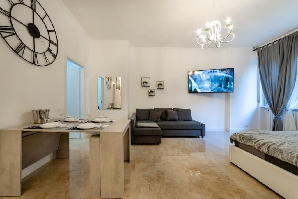 San Babila - Luxury Milanese Apartment Exterior foto