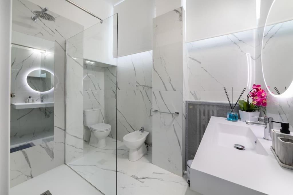 San Babila - Luxury Milanese Apartment Exterior foto